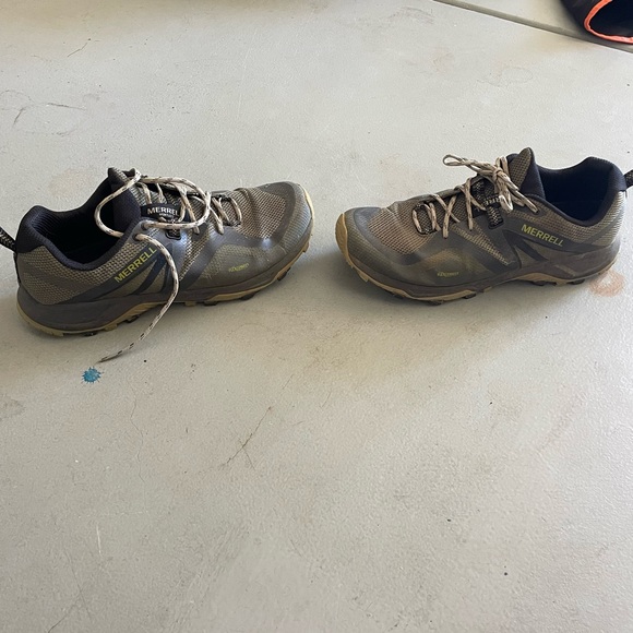 Men’s Size 13 Merrell Hiking Shoes - Picture 3 of 5